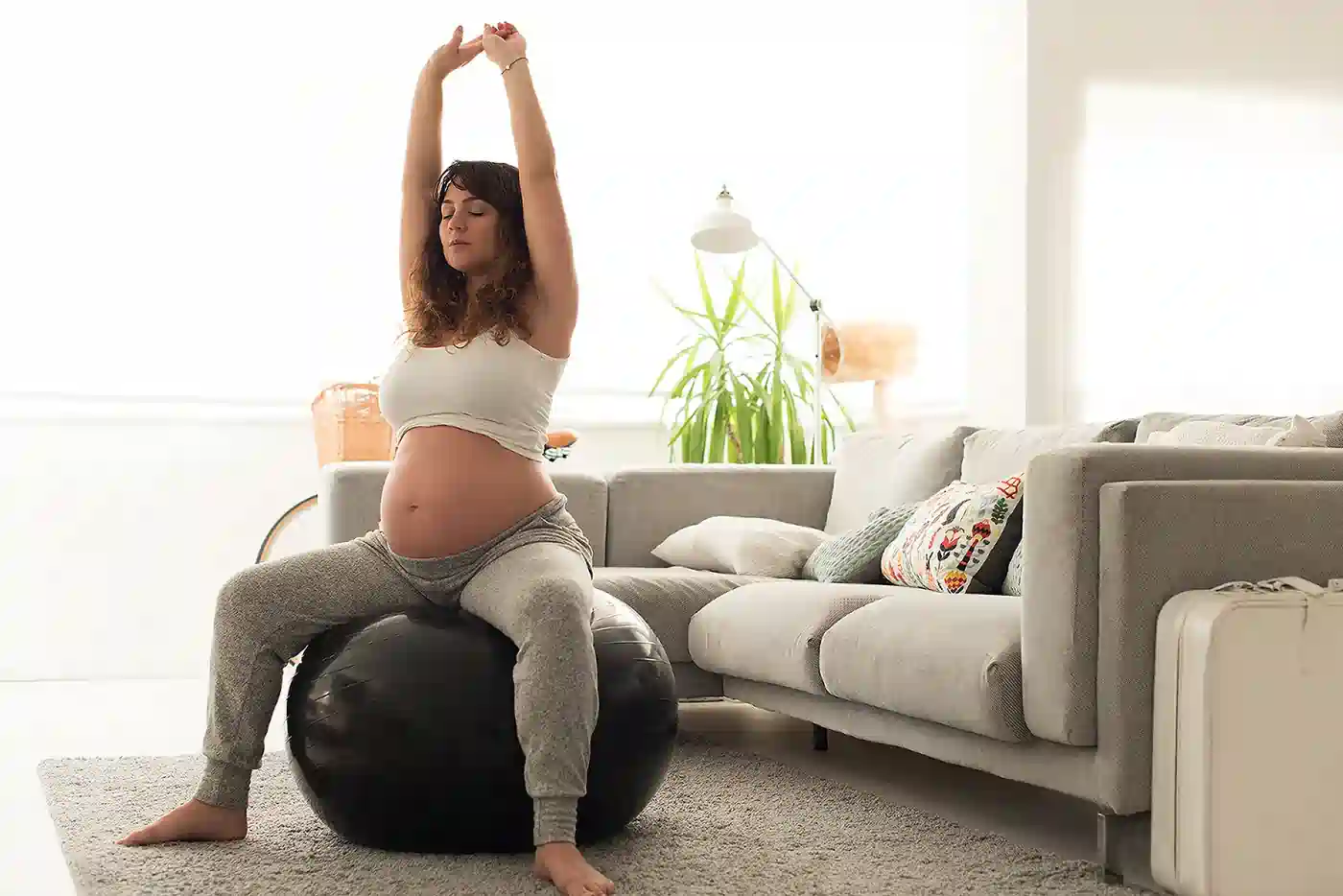 How to Support Your Core Safely During Pregnancy Hertford